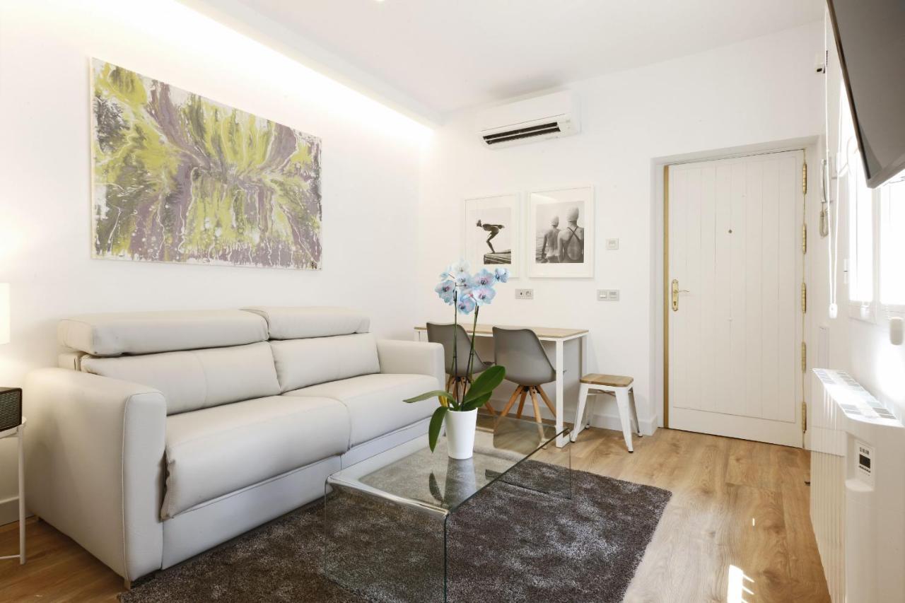 Angel Square Apartment Madrid Exterior foto