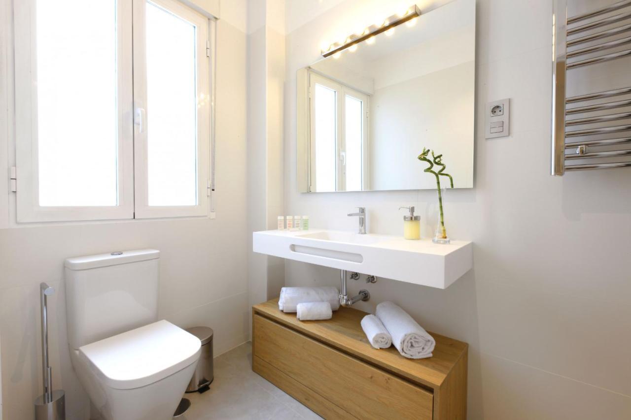 Angel Square Apartment Madrid Exterior foto