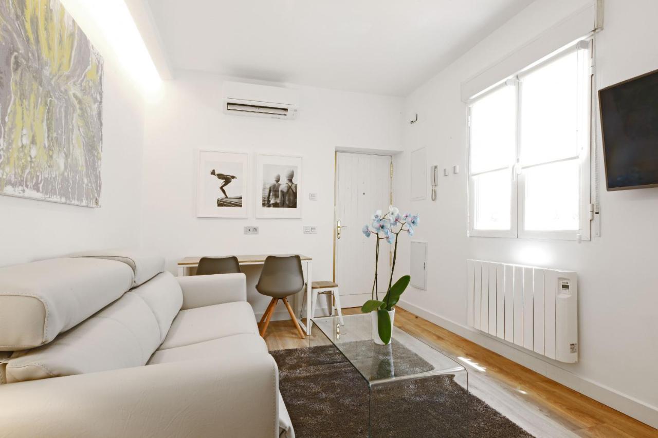 Angel Square Apartment Madrid Exterior foto